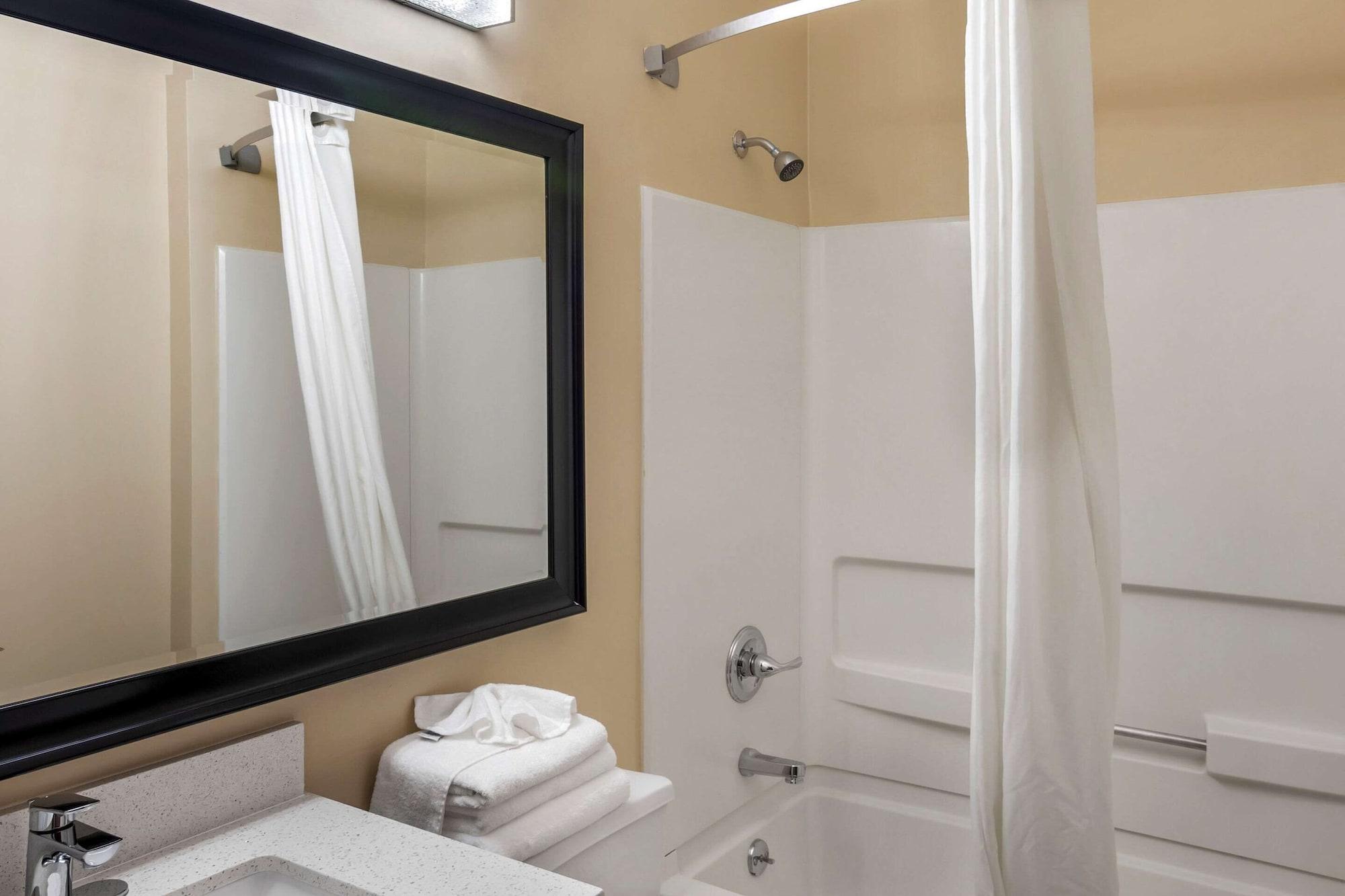 Quality Inn Overland Park Kansas City Exterior photo