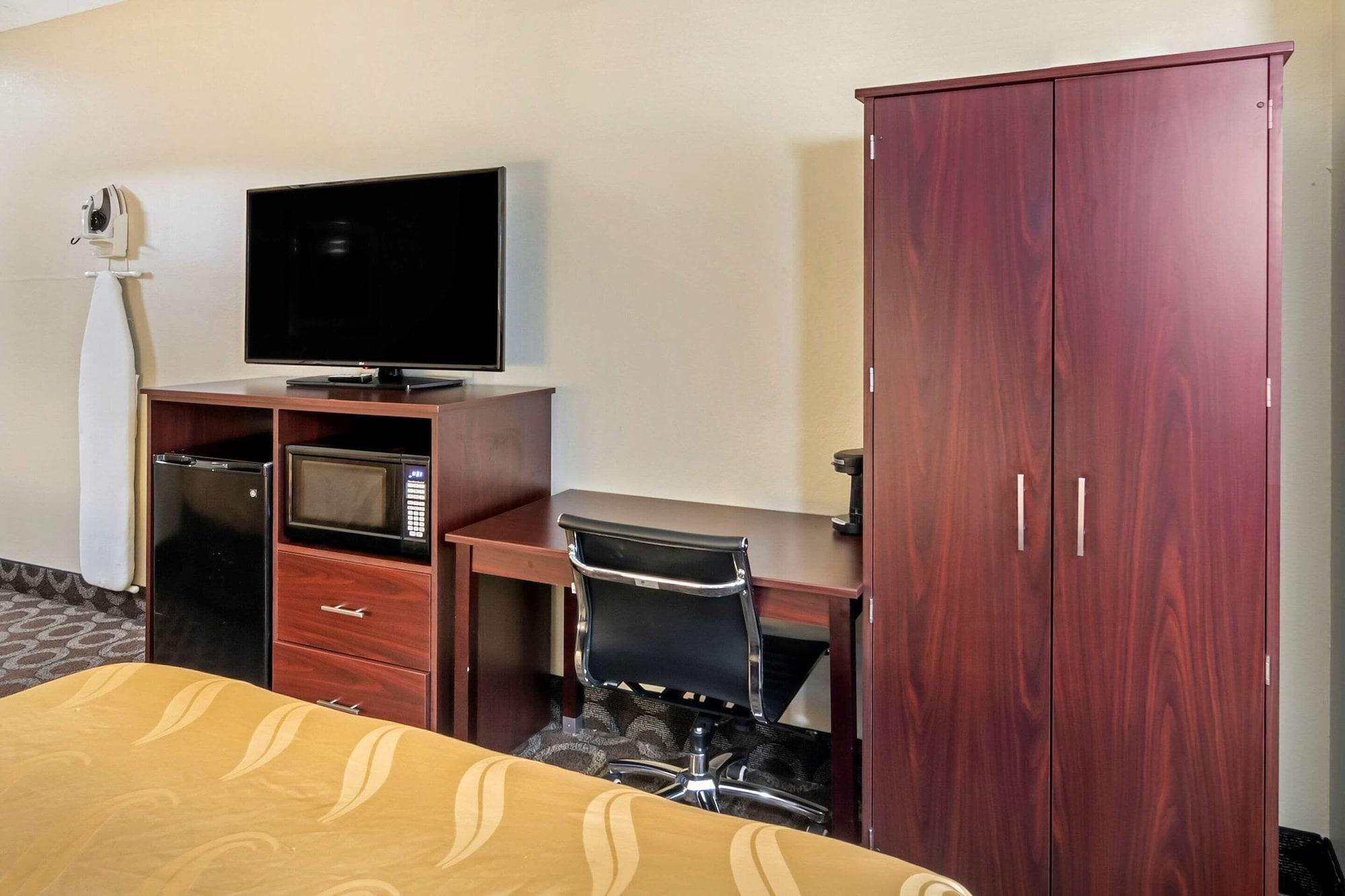 Quality Inn Overland Park Kansas City Exterior photo