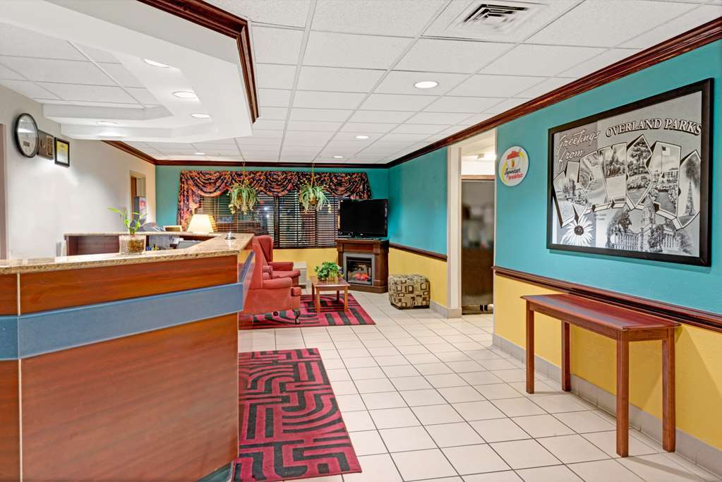 Quality Inn Overland Park Kansas City Interior photo